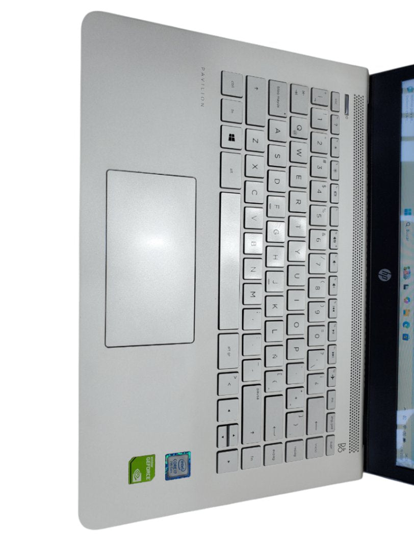 HP Pavilion 14 i7-7500U NVIDIA 4GB GPU 12GB Ram 128GB SSD + 1TB HDD