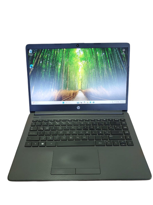 NoteBook HP 240 G8 Intel i5-1035G1 @1.19GHz 500GB SSD 8GB RAM Windows 11Pro